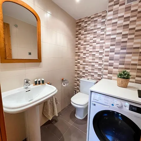 Apartamento En El Centro De Benasque Con Piscina Exterior photo
